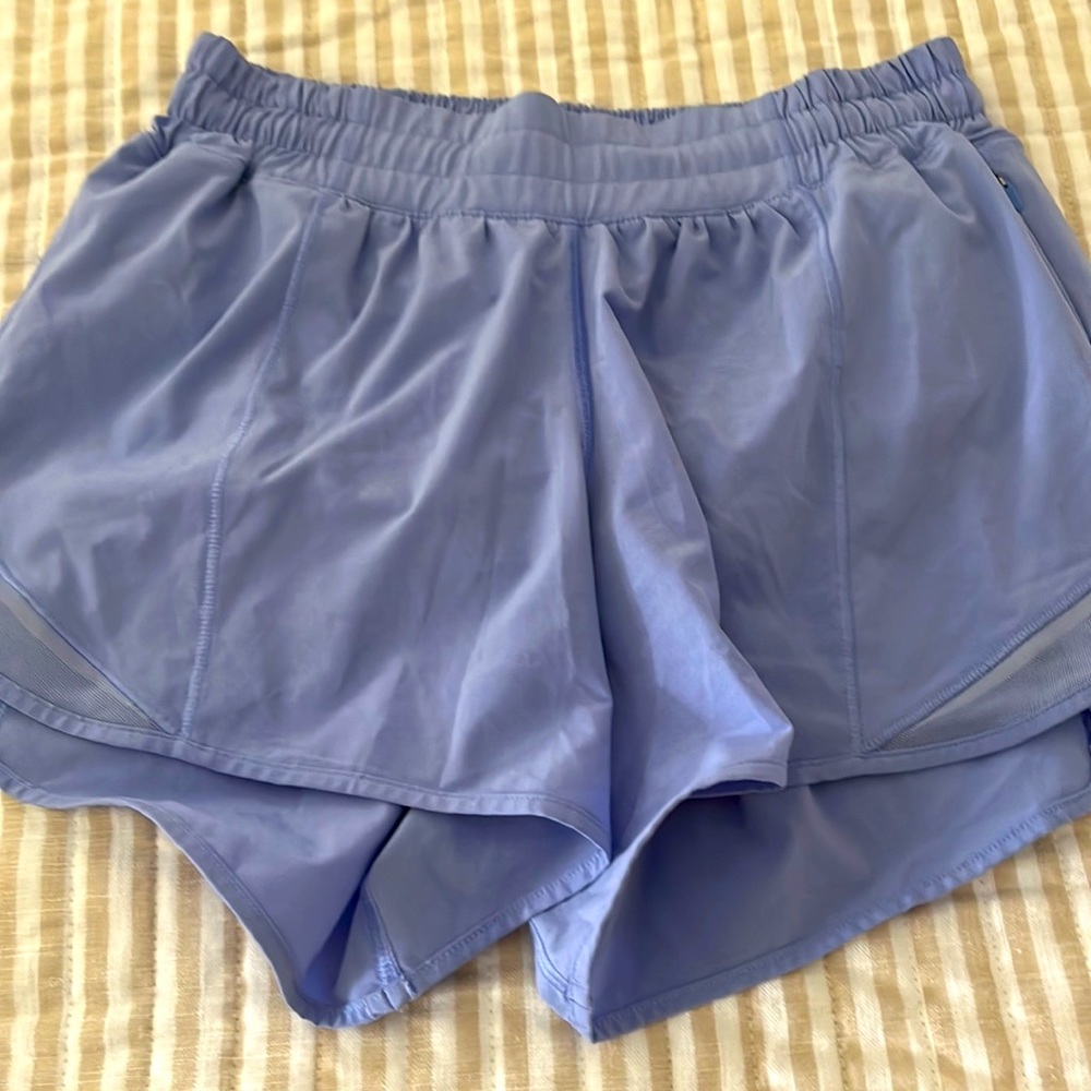 Lululemon hotty hot shorts in periwinkle blue size 4 tall